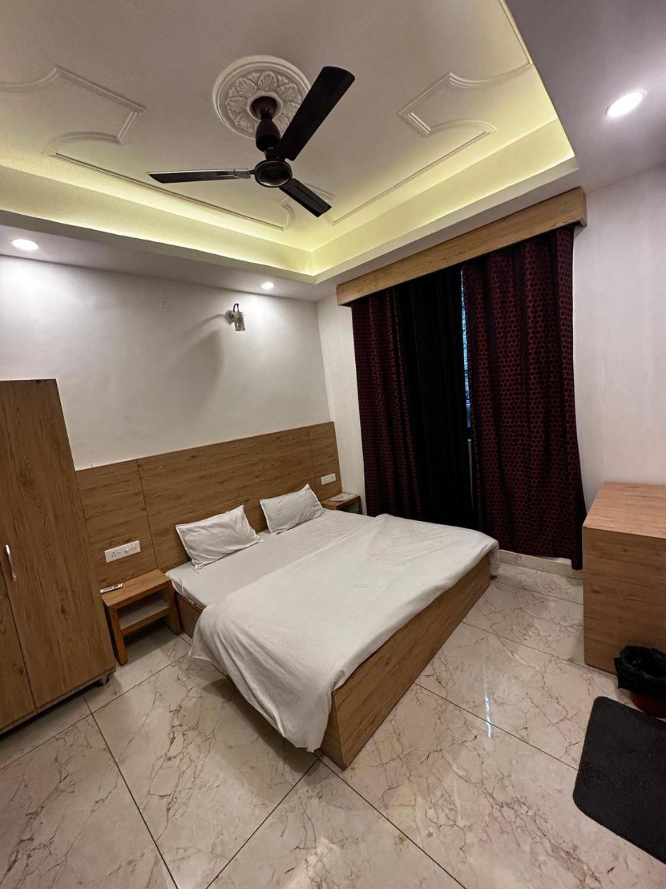 Sonu Guesthouse & Hostel Rishikesh Bilik gambar