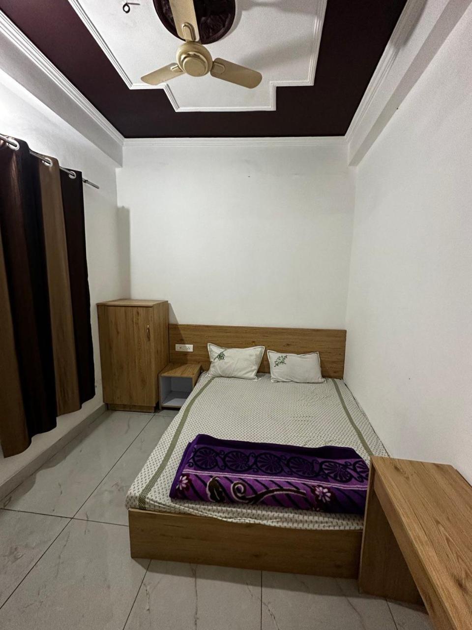 Sonu Guesthouse & Hostel Rishikesh Bilik gambar